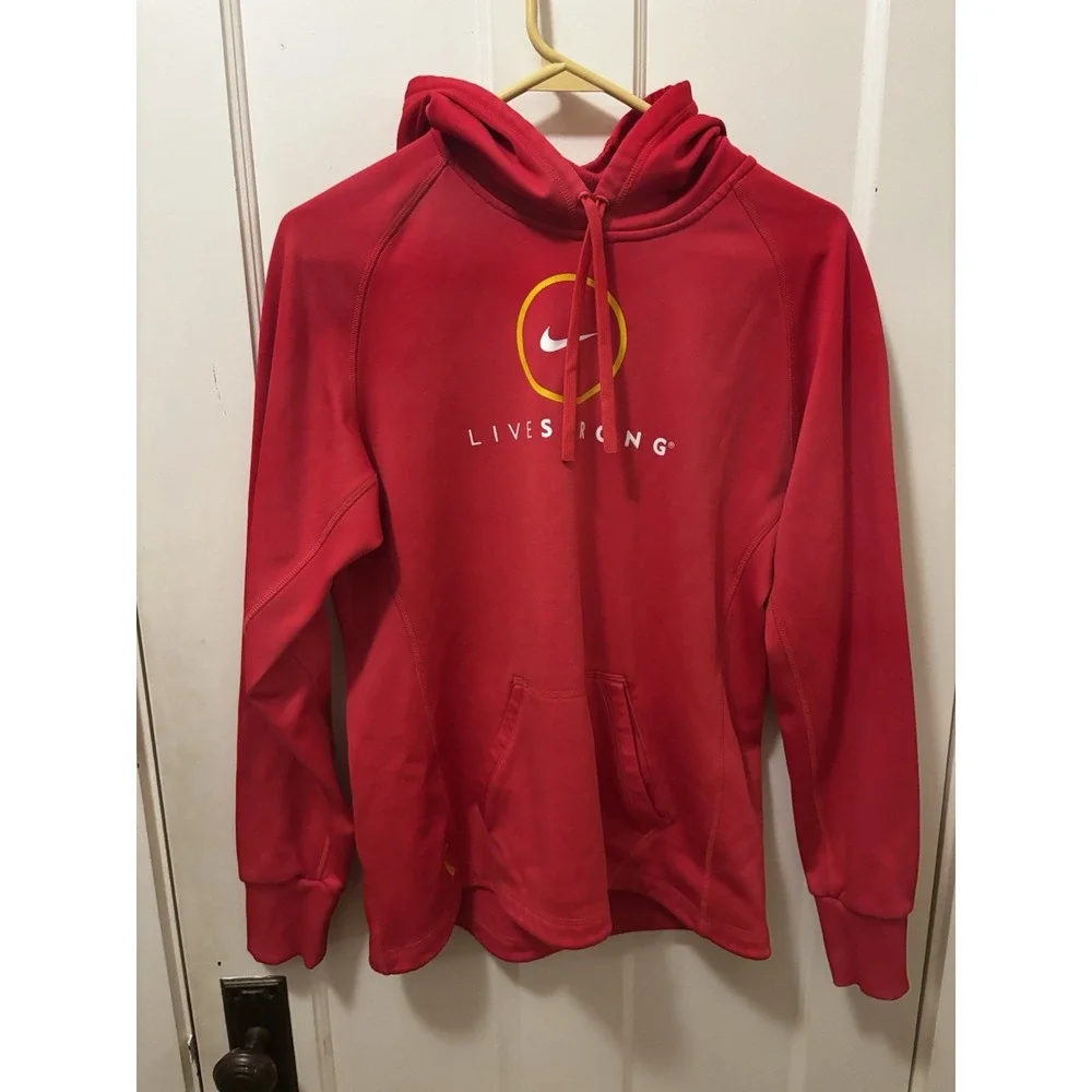 Nike‎ Livestrong Hoodie Mens Medium Red Therma-FIT Pullover Sweatshirt Graphic